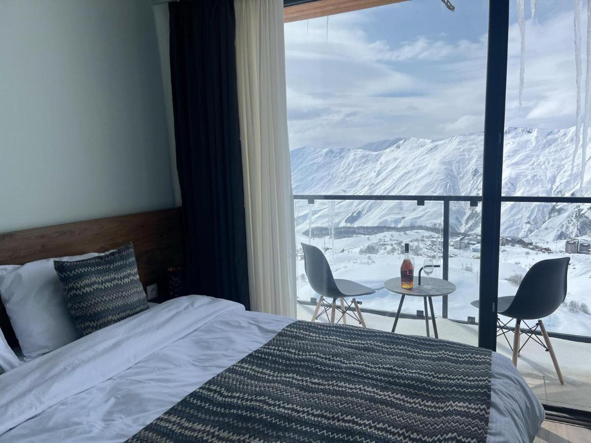 Gudauri Amazing Mountain View Apartment Exterior photo