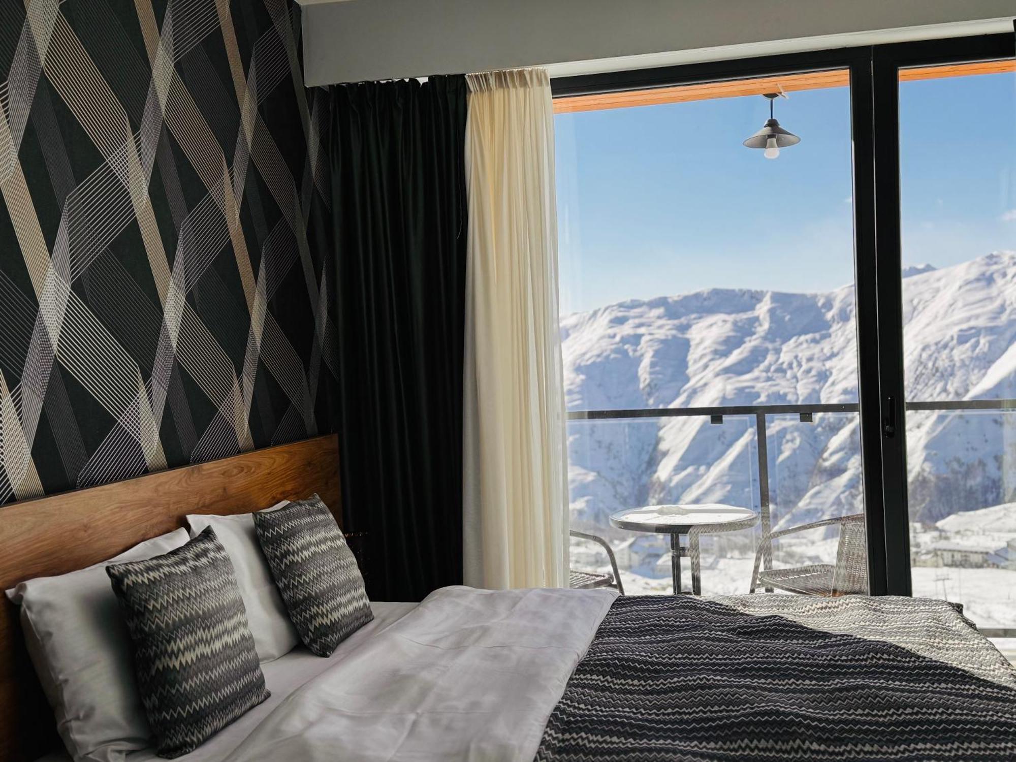 Gudauri Amazing Mountain View Apartment Exterior photo